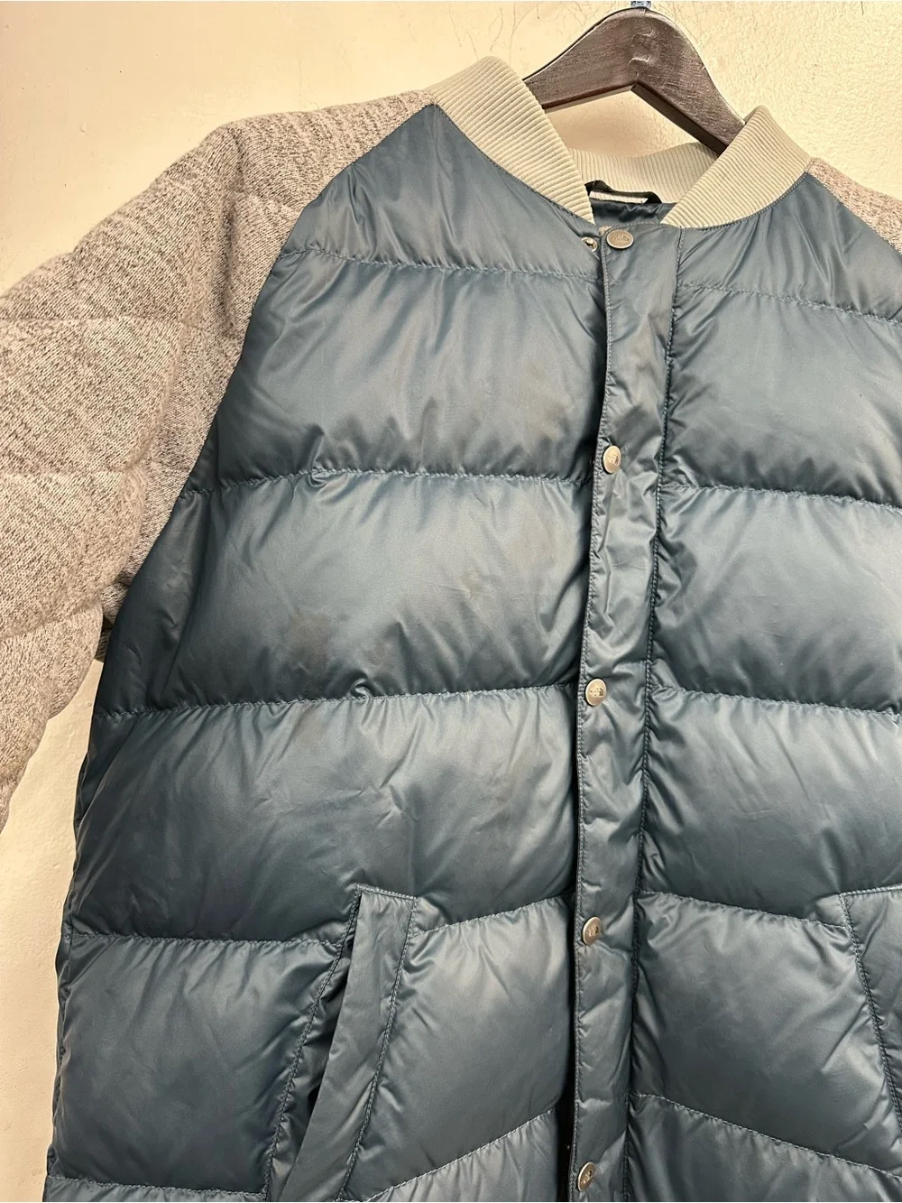The north face grey navy blue quilted puffer jacket men’s size xl goose down